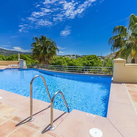 Cubo's Boutique Elviria Hills Apartament *