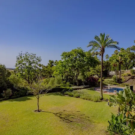 Apartament Cubo's Boutique Elviria Hills