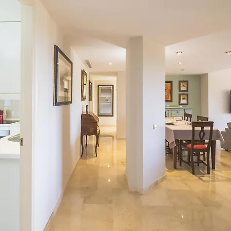 Apartament Cubo's Boutique Elviria Hills Marbella