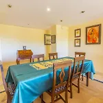 Cubo's Boutique Elviria Hills Marbella