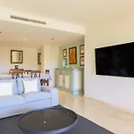 Cubo's Boutique Elviria Hills Lägenhet *