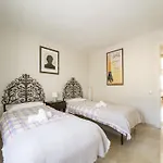 Cubo's Boutique Elviria Hills