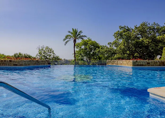 Apartament Cubo's Boutique Elviria Hills