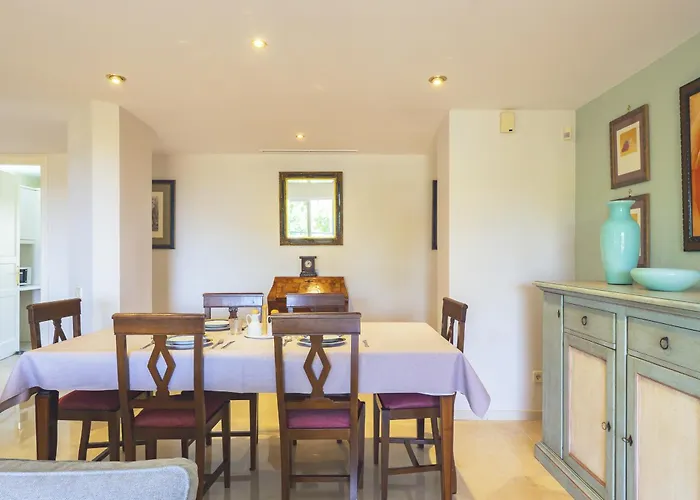 Apartament Cubo's Boutique Elviria Hills Marbella