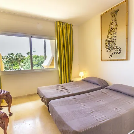 Appartement Cubo's Boutique Elviria Hills *