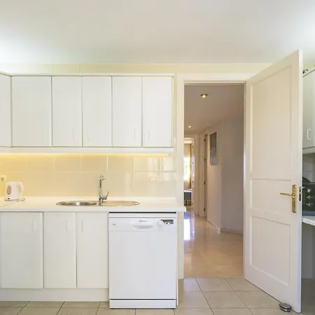 Cubo's Boutique Elviria Hills