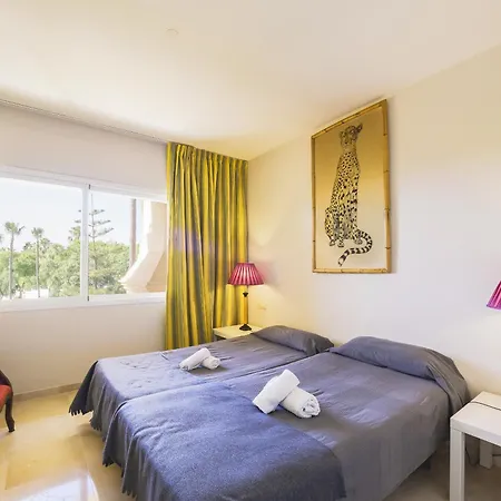 Apartmán Cubo's Boutique Elviria Hills *