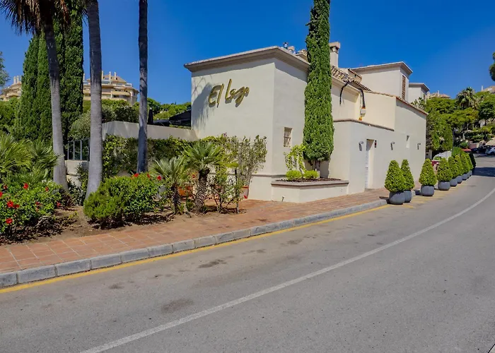 Cubo's Boutique Elviria Hills מארבלה