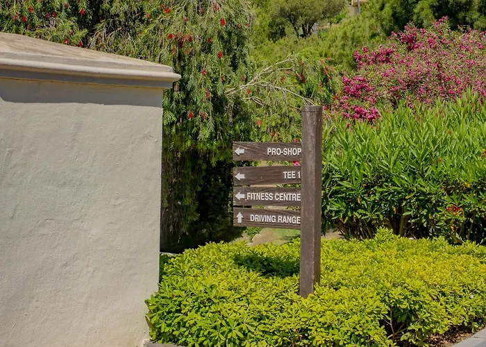 Cubo's Boutique Elviria Hills * מארבלה