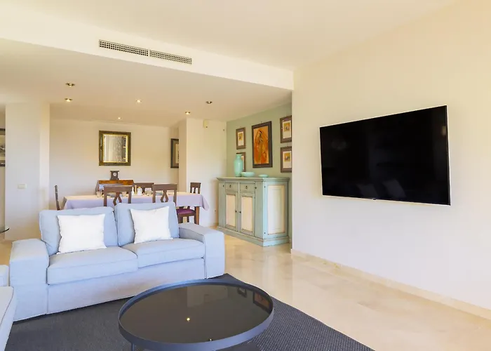 Cubo's Boutique Elviria Hills דירה *