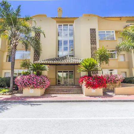 Cubo's Boutique Elviria Hills *