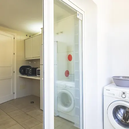 Cubo's Boutique Elviria Hills Apartment