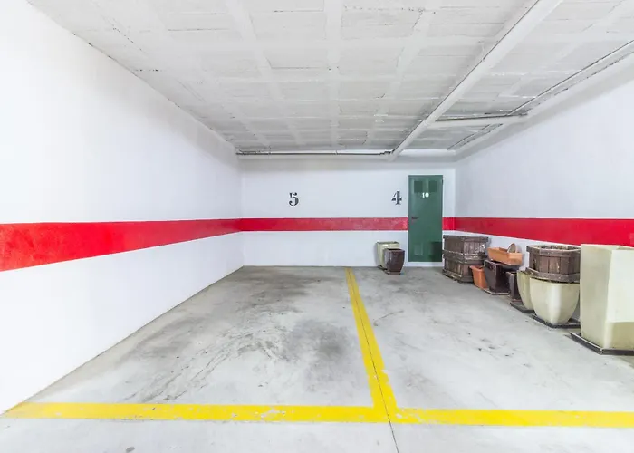 アパート Cubo's Boutique Elviria Hills *