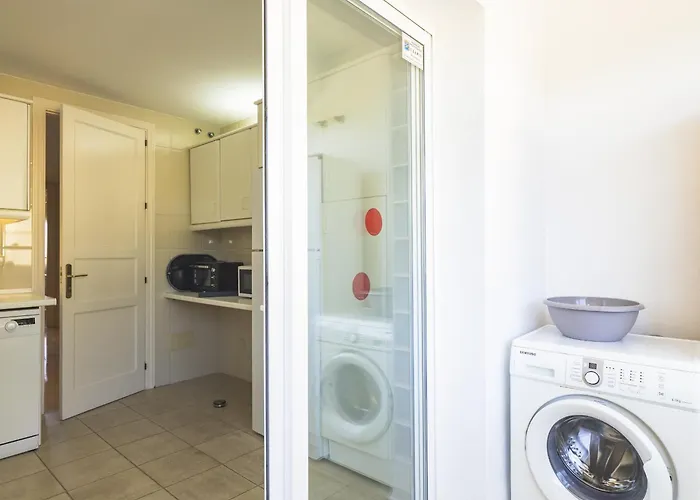 Cubo's Boutique Elviria Hills アパート